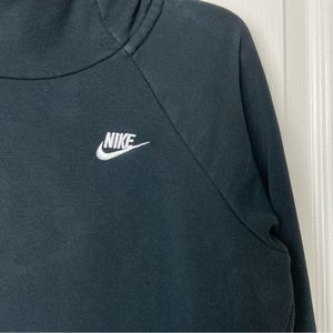Nike Sportswear Club Fleece Black Funnel-Neck Hoodie w/Embroidered Logo Size S